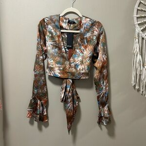 Nasty Gal NWT Long Sleeve Plunge Neckline Crop Top